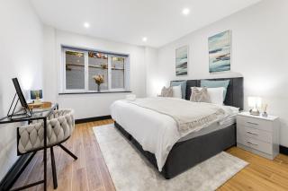 Luxury 1 Bedroom Apartment with Patio 10 min to tube sleeps 4 - 5