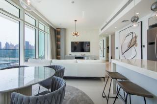 Luxury 3BR plus Maids Room in Emaar Beachfront - 2