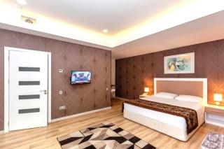 Diplomat Suites Hotel - 5