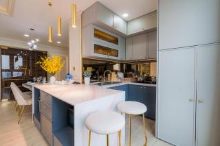 Leman Luxury Suites - 8