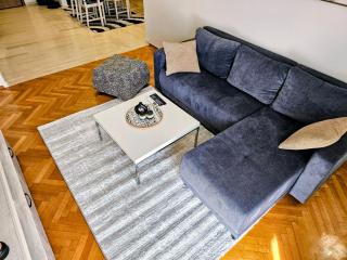 Lydia's Central Apartment - 3