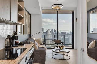 Penthouse 1BR Breathtaking City Water Views - 3