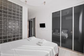 Parkside 2 Bedroom Apartment - 1