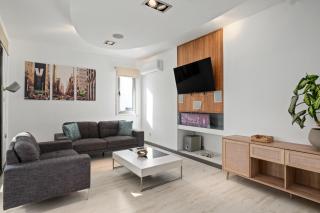 Parkside 2 Bedroom Apartment - 8