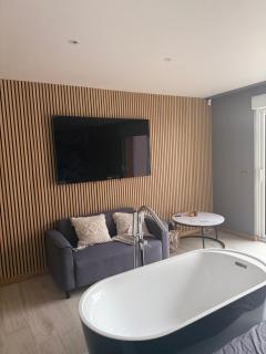 Villa de 400m2 15p - Piscine intérieure chauffée - 3