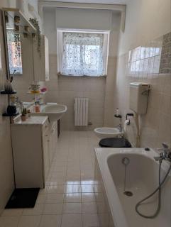 Stylish Apartment - Easy Access to City Center - 2