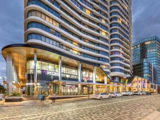 3BR Heart of Wentworth Point with Views - 9