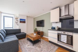 2 Bed Balcony Flat in Vauxhall - 4