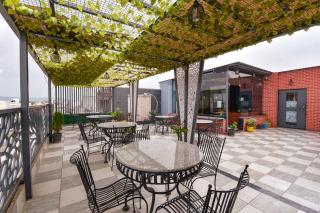 FabHotel Sunroof & Rooftop - 2