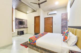 FabHotel Sunroof & Rooftop - 6