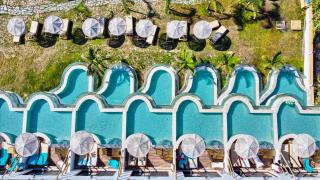 Alia Beachfront Suites and Spa - 8