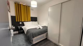 Apartment - Sleeps 4 - City Base - District Line - 3