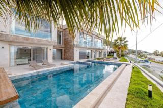 Luxury Golden Villa with sea view - 1