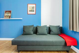 Comfortable 2BR with balcony in Stratford, 3min DLR - Londen - 2