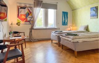 Gorgeous Apartment In Högsby With Wifi - 1