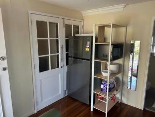 Granadilla st queen bed for couple 独立附属公寓G5 - 5