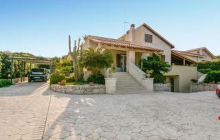 Awesome Home In Augusta - 1