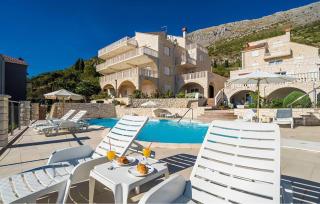 Amazing Apartment In Mlini With Wifi - 4