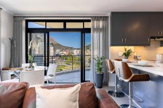 Spacious 1 bed with Table Mountain views - 7