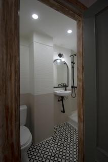 Habitación privada con baño privada en casa de 3 habitaciones - 1