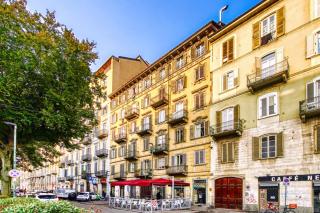 Large and Modern near the Heart of Turin - 4