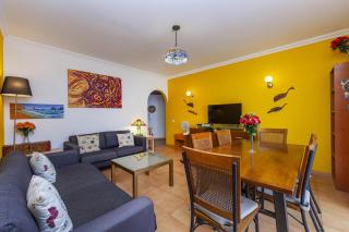 Central 1 Bed Apartment - 6