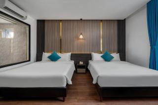 ELC Luxury Hotel Danang - 8
