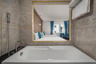 ELC Luxury Hotel Danang - 7