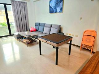 河畔暮光-安平包棟民宿-電動麻將ktv停車 - 8