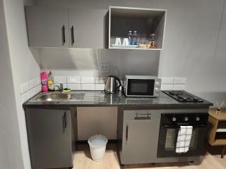 Sandton Cityscape Studio - 7