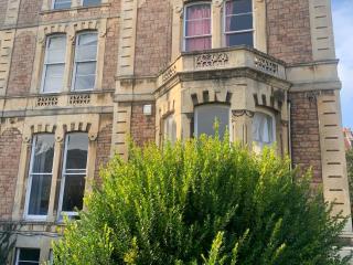 Lovely Clifton Two-Bed Flat with Parking Permit x1 - 8