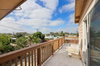 A Visit to Grandma's House - 0