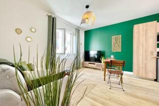 The Wild I Close to downtown and the beach - 2