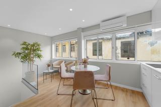 Cozy Apartment In Heart of City - 0