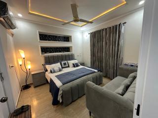 Sahiwal family Guest house - 1