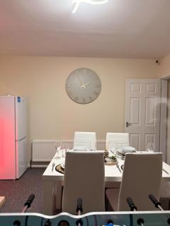 Manchester G Escape - 4