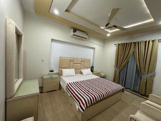 Sahiwal family Guest house - 2