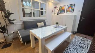 1BR Pioneer Woodland Condominium connected to BONI Metro Rail Station,Boni Mandaluyong Metro Manila - 6