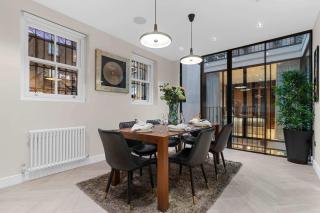 Luxury 5 Bedroom Home - 8