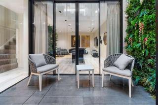 Luxury 5 Bedroom Home - 3