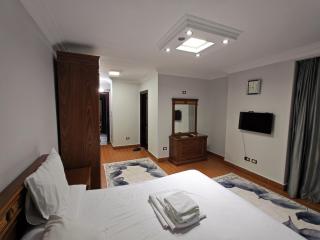Zahraa El Maadi 3-Bedroom Apartment - Families Only - 3