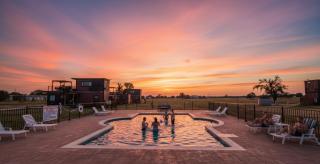 NEW Pickleball, Cornhole, Pool, Patio & Hot Tub - 4