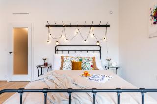 Prague Days - Bright Studio with Balcony, Netflix and 70Mbs WiFi in Smíchov - Prague - 9