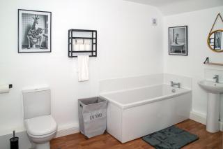 Rose Cottage, Kepwick Village with Hot Tub - Rural Location - 2