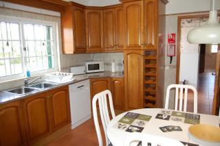 Charmante Villa mit 4 Schlafzimmer, Wlan und Zentralheizung - 7