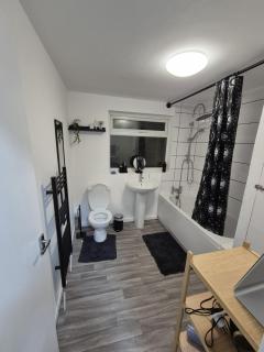 City Escape Stylish 4 bedroom house in Nottingham - 6