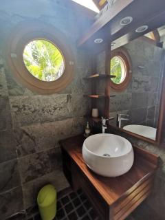 COTTAGE OCEAN classé 3 étoiles - 4 à 6 personnes - 2 chb - Accès direct à la plage et à l'esplanade de Boucan Canot avec ses bars et restaurants - 7