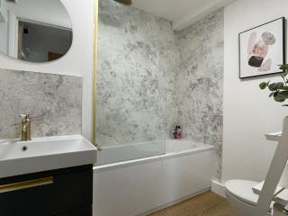 Town Centre Woodbridge Two Bed & Private Parking - 4