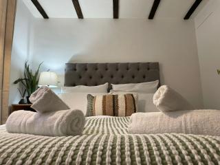 Modern 2Bedroom Apartment Free Private Parking Woodbridge Central - 4