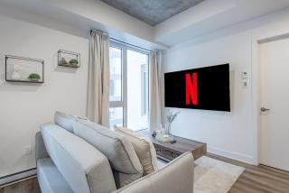 Cute Gem in Downtown Montreal - 3